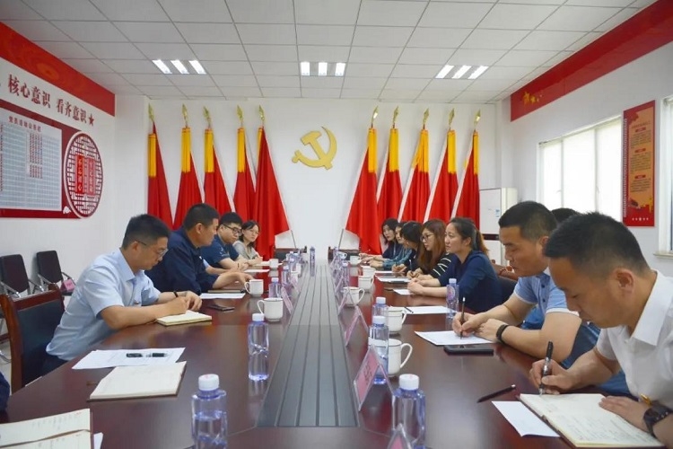 中林时代党总支组织各党支部赴中林新民洲港开展下层党支部党建学习交流运动(图1) 中林时代党总支组织各党支部赴中林新民洲港开展下层党支部党建学习交流运动(图1)